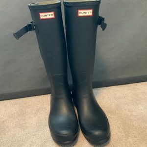 Hunter tall black rain boots with sock liner